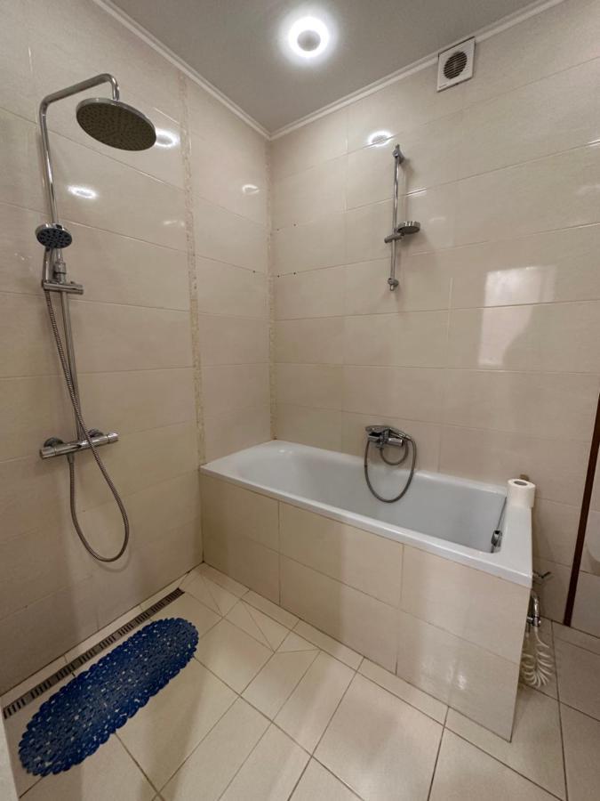 New Central 2Room Apartment ลวีฟ ภายนอก รูปภาพ